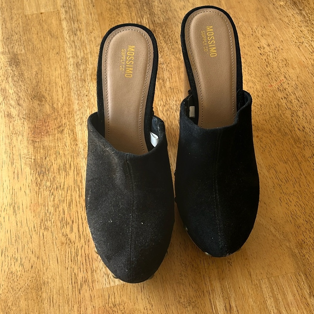Heeled mules